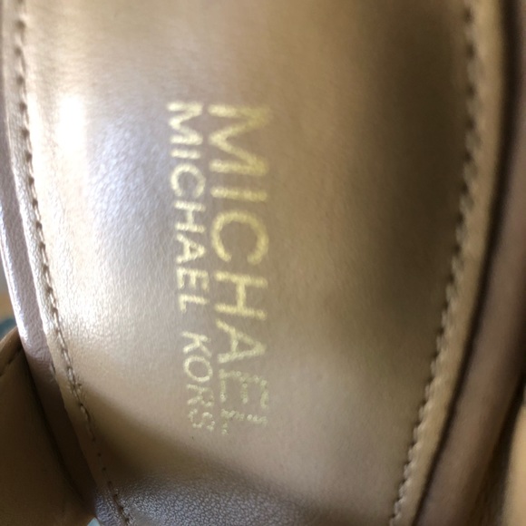 Michael KORS JOSEPHINE Wedge Peep Toe, Taupe, 8.5 - Picture 2 of 2